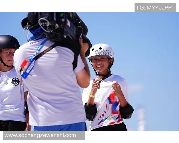 刘军专访:从滑板新手到行业先锋的成长之路回顾 刘军专访:从滑板新手到行业先锋的成长之路回顾